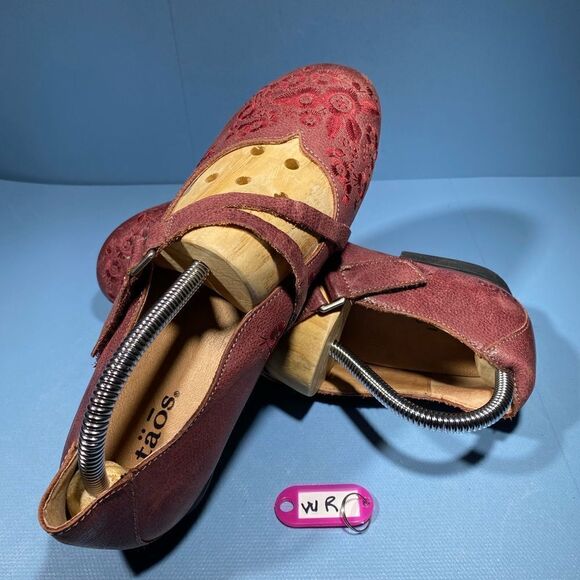 Taos Wish Womens Deep Red Leather Slip On Embroidered Mary Jane Shoes Size 39-8 - Picture 1 of 8
